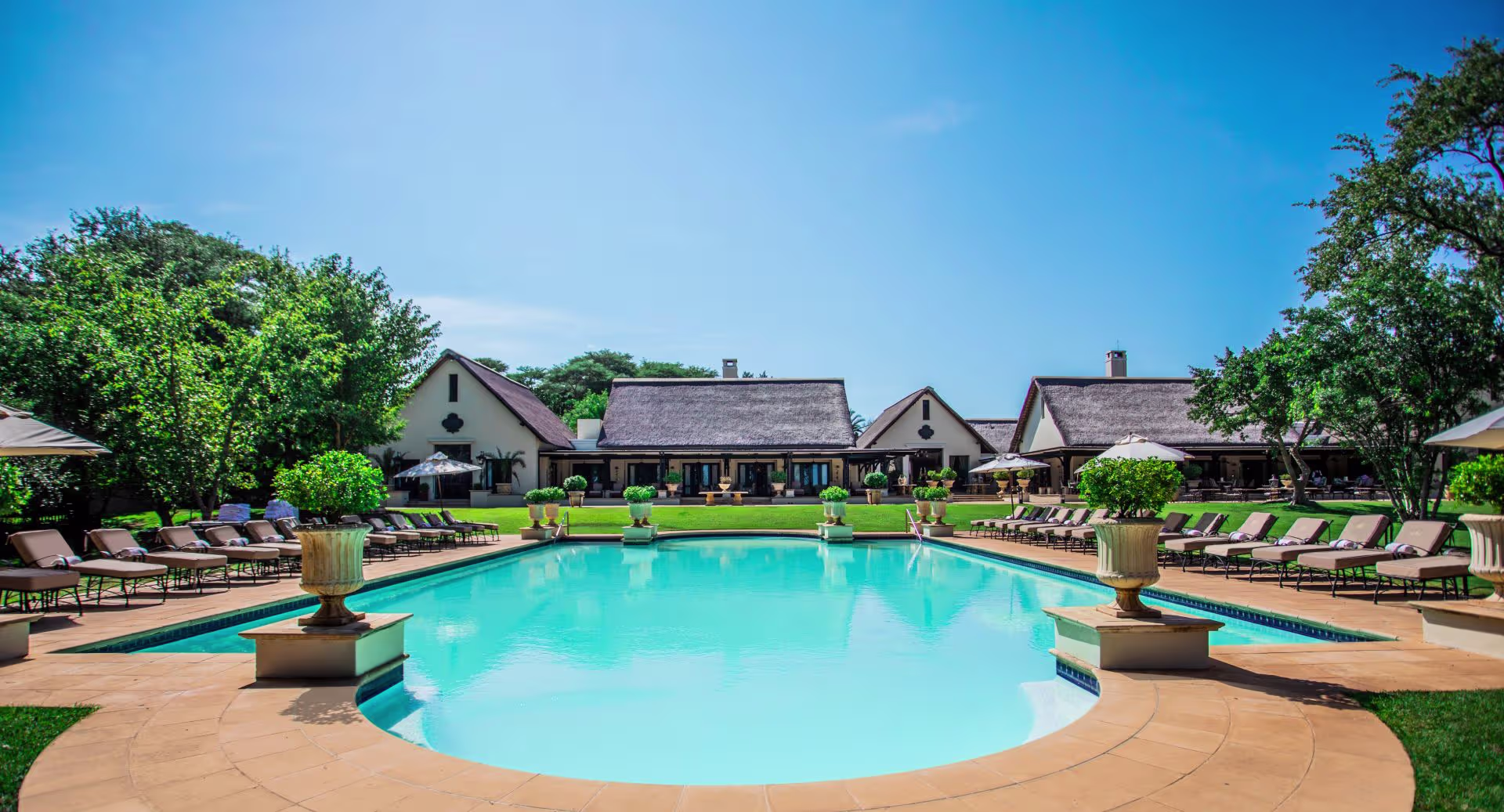 the_royal_livingstone_by_anantara_pool_1920x1037